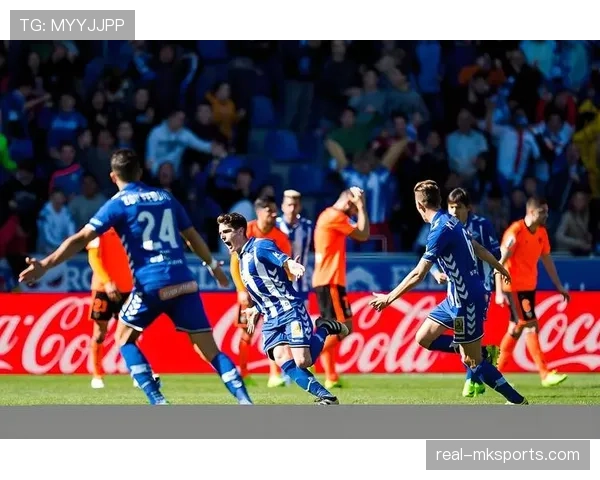 格罗宁根边路进攻显成效,关键胜利点燃复苏希望 格罗宁根边路进攻显成效,关键胜利点燃复苏希望