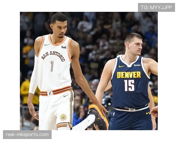 文班亚马挡拆防守保障禁区，区别于约基奇的组织牵扯